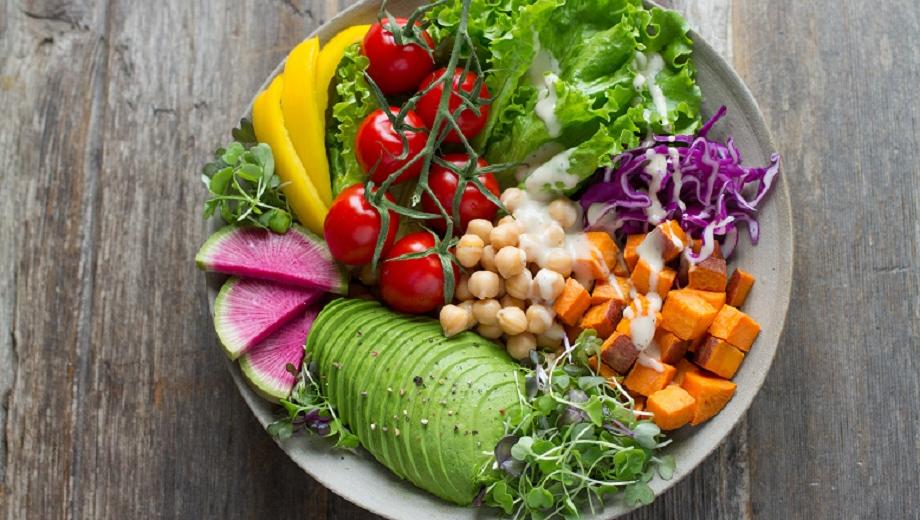 Photo of a vegan salad bowl - credit Anna Pelzer